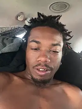 Snapshot of SlimeCrownzOut5 chatting on December 2024 03:17:01 PM SlimeCrownzOut5 online show from December 2024 03:17:01 PM