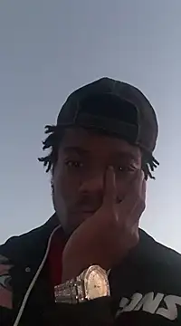 Snapshot of SlimeCrownzOut5 chatting on December 2024 11:49:01 PM SlimeCrownzOut5 online show from December 2024 11:49:01 PM