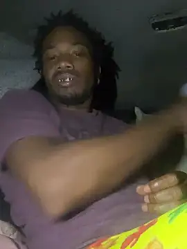 Snapshot of SlimeCrownzOut5 chatting on December 2024 06:50:02 AM SlimeCrownzOut5 online show from December 2024 06:50:02 AM