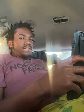 Snapshot of SlimeCrownzOut5 chatting on December 2024 02:16:01 PM SlimeCrownzOut5 online show from December 2024 02:16:01 PM