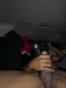 Snapshot of SlimeCrownzOut5 chatting on December 2024 08:33:02 AM SlimeCrownzOut5 online show from December 2024 08:33:02 AM