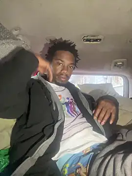 Snapshot of SlimeCrownzOut5 chatting on December 2024 03:49:02 PM SlimeCrownzOut5 online show from December 2024 03:49:02 PM