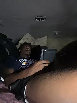 Snapshot of SlimeCrownzOut5 chatting on January 2025 03:07:02 AM SlimeCrownzOut5 online show from January 2025 03:07:02 AM