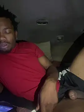 Snapshot of SlimeCrownzOut5 chatting on January 2025 12:53:02 PM SlimeCrownzOut5 online show from January 2025 12:53:02 PM