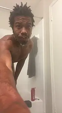 Snapshot of SlimeCrownzOut5 chatting on January 2025 02:28:01 PM SlimeCrownzOut5 online show from January 2025 02:28:01 PM