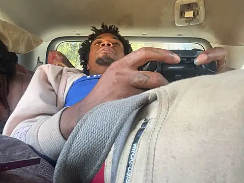 Snapshot of SlimeCrownzOut5 chatting on September 2025 03:50:02 PM SlimeCrownzOut5 online show from September 2025 03:50:02 PM