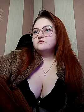 Snapshot of WhiteBellaX chatting on February 2026 05:11:02 AM WhiteBellaX online show from February 2026 05:11:02 AM