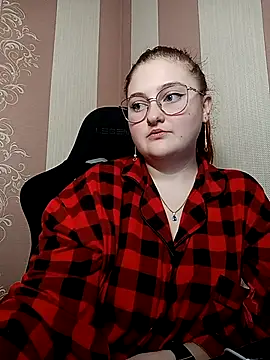 Snapshot of WhiteBellaX chatting on February 2026 05:55:01 AM WhiteBellaX online show from February 2026 05:55:01 AM