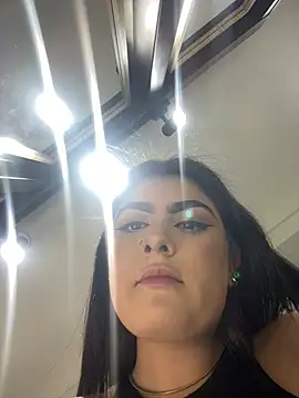 Snapshot of IrisBaker chatting on January 2025 11:40:01 PM IrisBaker online show from January 2025 11:40:01 PM