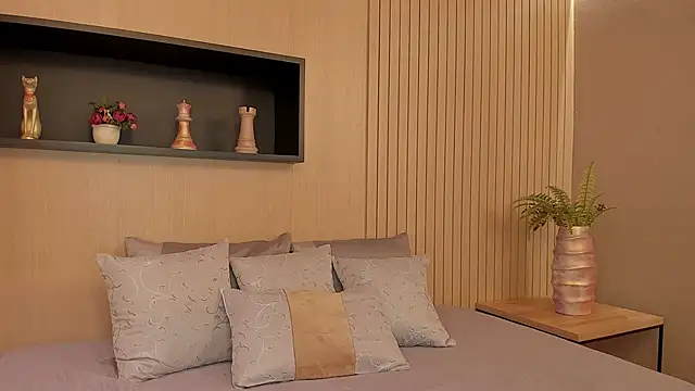 Snapshot of IrisBaker chatting on February 2025 10:15:02 PM IrisBaker online show from February 2025 10:15:02 PM