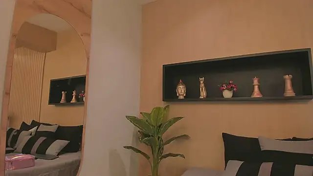 Snapshot of IrisBaker chatting on March 2025 11:24:02 PM IrisBaker online show from March 2025 11:24:02 PM