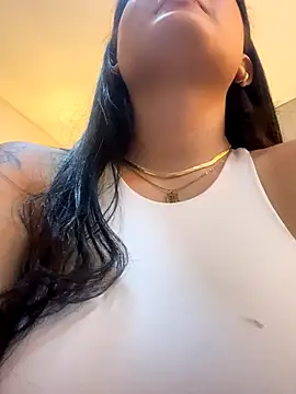 Snapshot of IrisBaker chatting on September 2025 09:14:01 PM IrisBaker online show from September 2025 09:14:01 PM