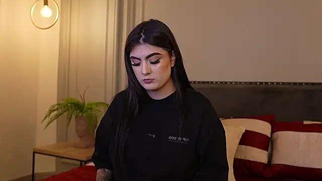 Snapshot of IrisBaker chatting on September 2025 09:04:02 PM IrisBaker online show from September 2025 09:04:02 PM