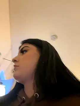 Snapshot of IrisBaker chatting on October 2025 09:02:02 PM IrisBaker online show from October 2025 09:02:02 PM