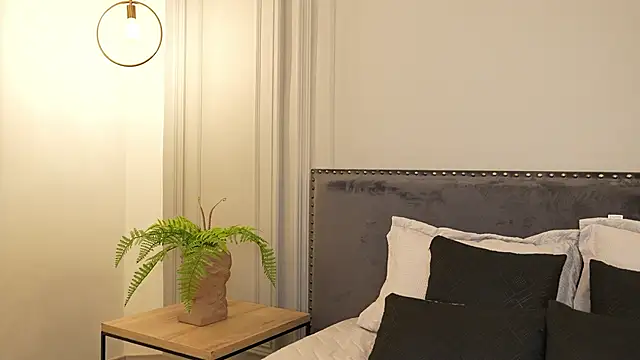 Snapshot of IrisBaker chatting on November 2025 09:06:02 PM IrisBaker online show from November 2025 09:06:02 PM