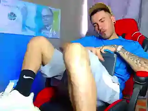 smoker445 online show from March 2025 07:53:01 PM