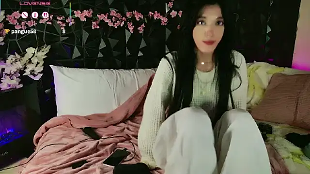 Snapshot of Finibondi chatting on September 2025 05:31:01 AM Finibondi online show from September 2025 05:31:01 AM