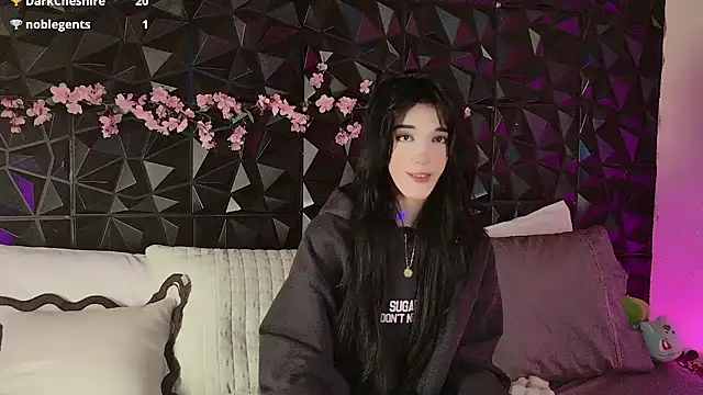 Snapshot of Finibondi chatting on September 2025 06:07:01 AM Finibondi online show from September 2025 06:07:01 AM