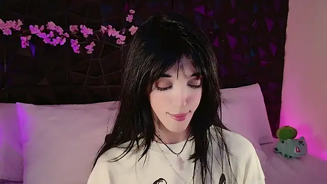 Snapshot of Finibondi chatting on October 2025 05:48:01 AM Finibondi online show from October 2025 05:48:01 AM