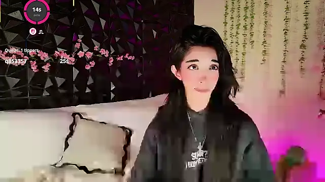 Snapshot of Finibondi chatting on October 2025 06:02:02 AM Finibondi online show from October 2025 06:02:02 AM