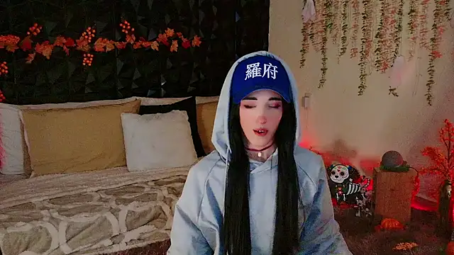 Snapshot of Finibondi chatting on November 2025 06:35:01 AM Finibondi online show from November 2025 06:35:01 AM