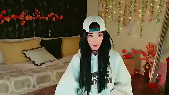 Snapshot of Finibondi chatting on November 2025 04:56:02 AM Finibondi online show from November 2025 04:56:02 AM