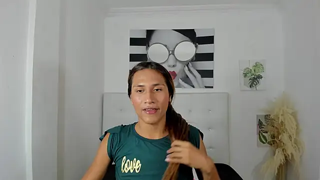 Brisahott online show from September 2025 01:39:01 AM