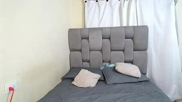 emilyaboott online show from February 2025 12:19:01 AM