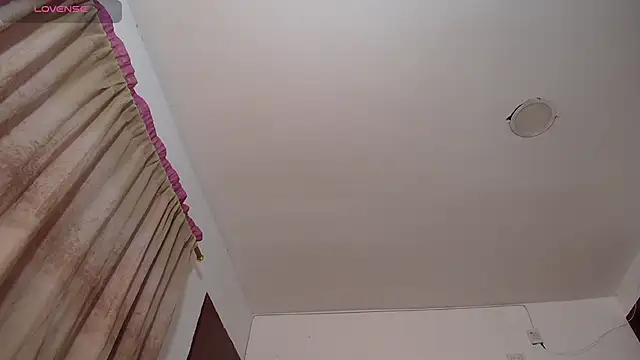 Snapshot of cataleyya_666 chatting on January 2025 05:32:01 PM cataleyya 666 online show from January 2025 05:32:01 PM