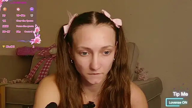 Snapshot of Milky_flexy_cat chatting on June 2026 03:34:02 PM Milky flexy cat online show from June 2026 03:34:02 PM