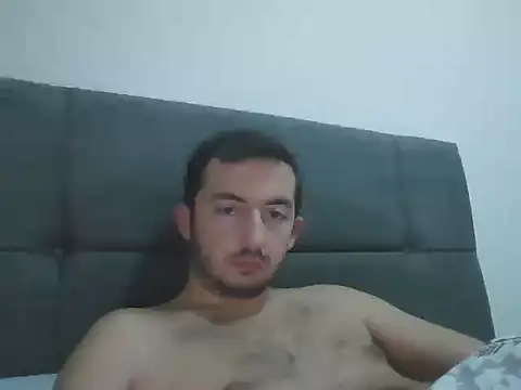 laynufff online show from December 2025 05:09:02 PM