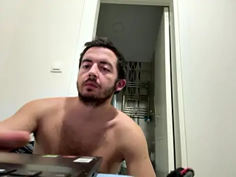 laynufff online show from January 2026 05:27:02 PM