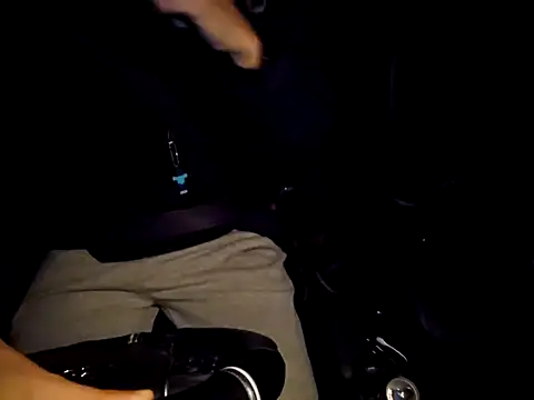 Snapshot of MANNZAAo06 chatting on December 2024 08:37:02 AM MANNZAAo06 online show from December 2024 08:37:02 AM