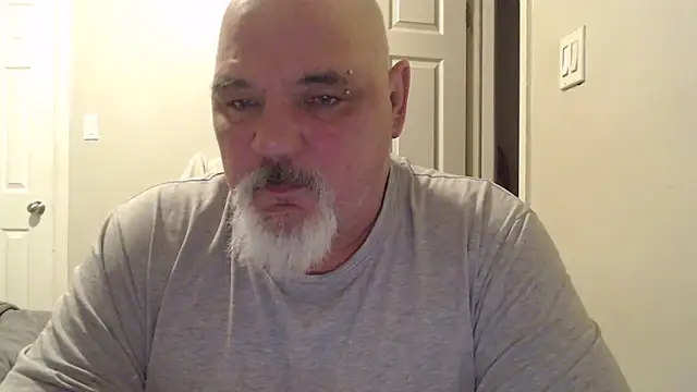 Snapshot of Newfiesausage1972 chatting on February 2025 11:10:02 AM Newfiesausage1972 online show from February 2025 11:10:02 AM