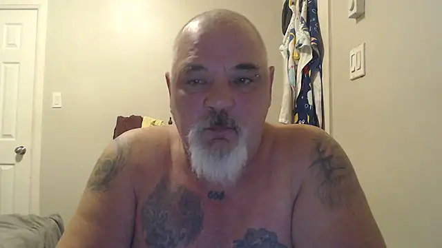 Snapshot of Newfiesausage1972 chatting on March 2025 07:38:02 PM Newfiesausage1972 online show from March 2025 07:38:02 PM