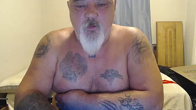 Snapshot of Newfiesausage1972 chatting on September 2025 12:29:01 PM Newfiesausage1972 online show from September 2025 12:29:01 PM