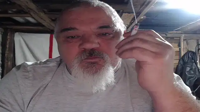 Snapshot of Newfiesausage1972 chatting on November 2025 10:37:01 PM Newfiesausage1972 online show from November 2025 10:37:01 PM