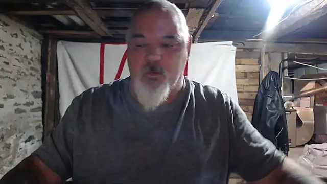 Snapshot of Newfiesausage1972 chatting on November 2025 09:14:02 AM Newfiesausage1972 online show from November 2025 09:14:02 AM