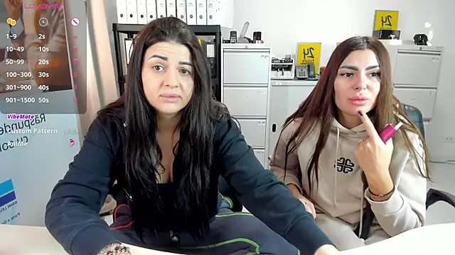 Snapshot of TiffanySweet chatting on December 2024 01:22:01 PM TiffanySweet online show from December 2024 01:22:01 PM