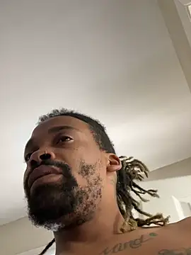 1BeautyN1Beast online show from December 2024 05:36:02 PM