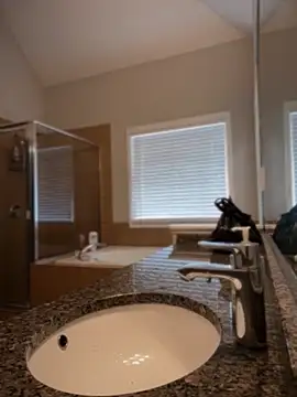 1BeautyN1Beast online show from September 2025 04:54:02 PM