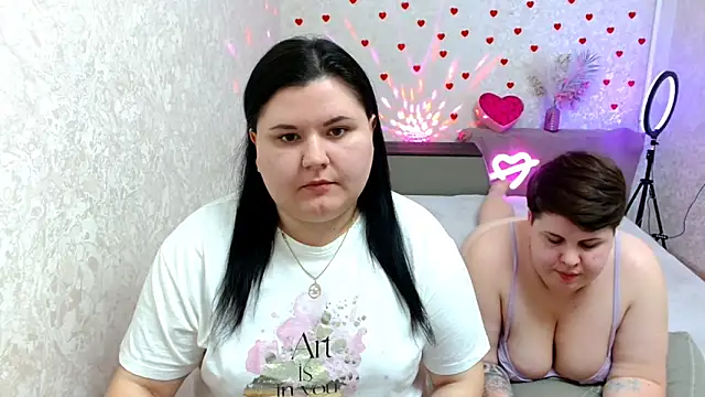 BeckyAndHellen online show from February 2025 06:47:02 PM