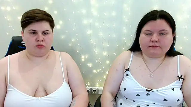 BeckyAndHellen online show from May 2026 10:56:01 AM