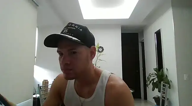 kinke31 online show from January 2025 11:22:02 AM