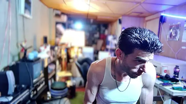 Snapshot of savageconfidence chatting on October 2025 03:48:02 AM savageconfidence online show from October 2025 03:48:02 AM