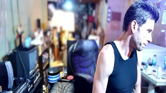 Snapshot of savageconfidence chatting on October 2025 08:58:02 AM savageconfidence online show from October 2025 08:58:02 AM