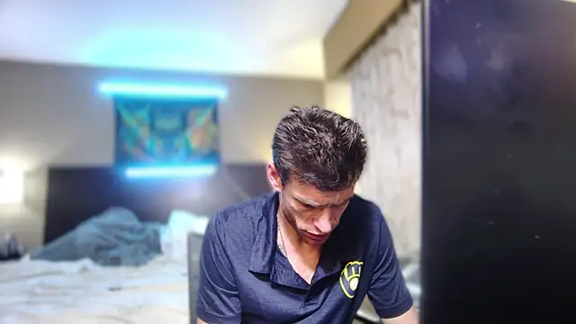 Snapshot of savageconfidence chatting on November 2025 10:27:01 AM savageconfidence online show from November 2025 10:27:01 AM