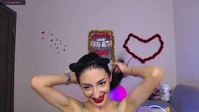 Lina Robbins online show from January 2025 04:22:02 AM