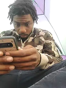 Snapshot of gaimov3r2024 chatting on February 2025 09:17:02 PM gaimov3r2024 online show from February 2025 09:17:02 PM