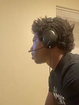 Snapshot of gaimov3r2024 chatting on November 2025 04:35:01 AM gaimov3r2024 online show from November 2025 04:35:01 AM